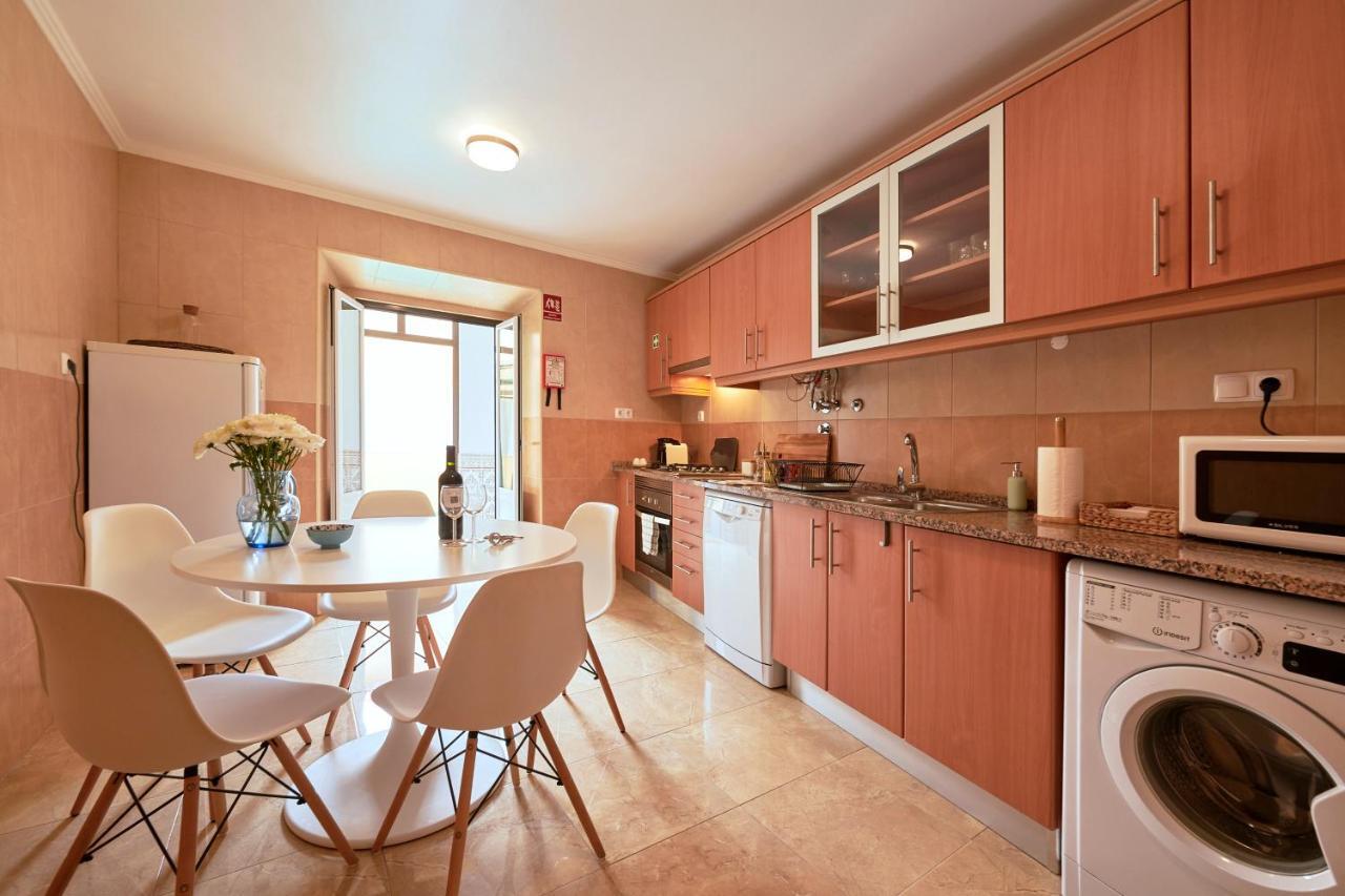 Spacious And Renovated Apartment With Amazing Patio, By Timecooler Lisboa Eksteriør billede