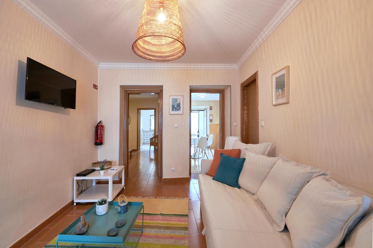 Spacious And Renovated Apartment With Amazing Patio, By Timecooler Lisboa Eksteriør billede