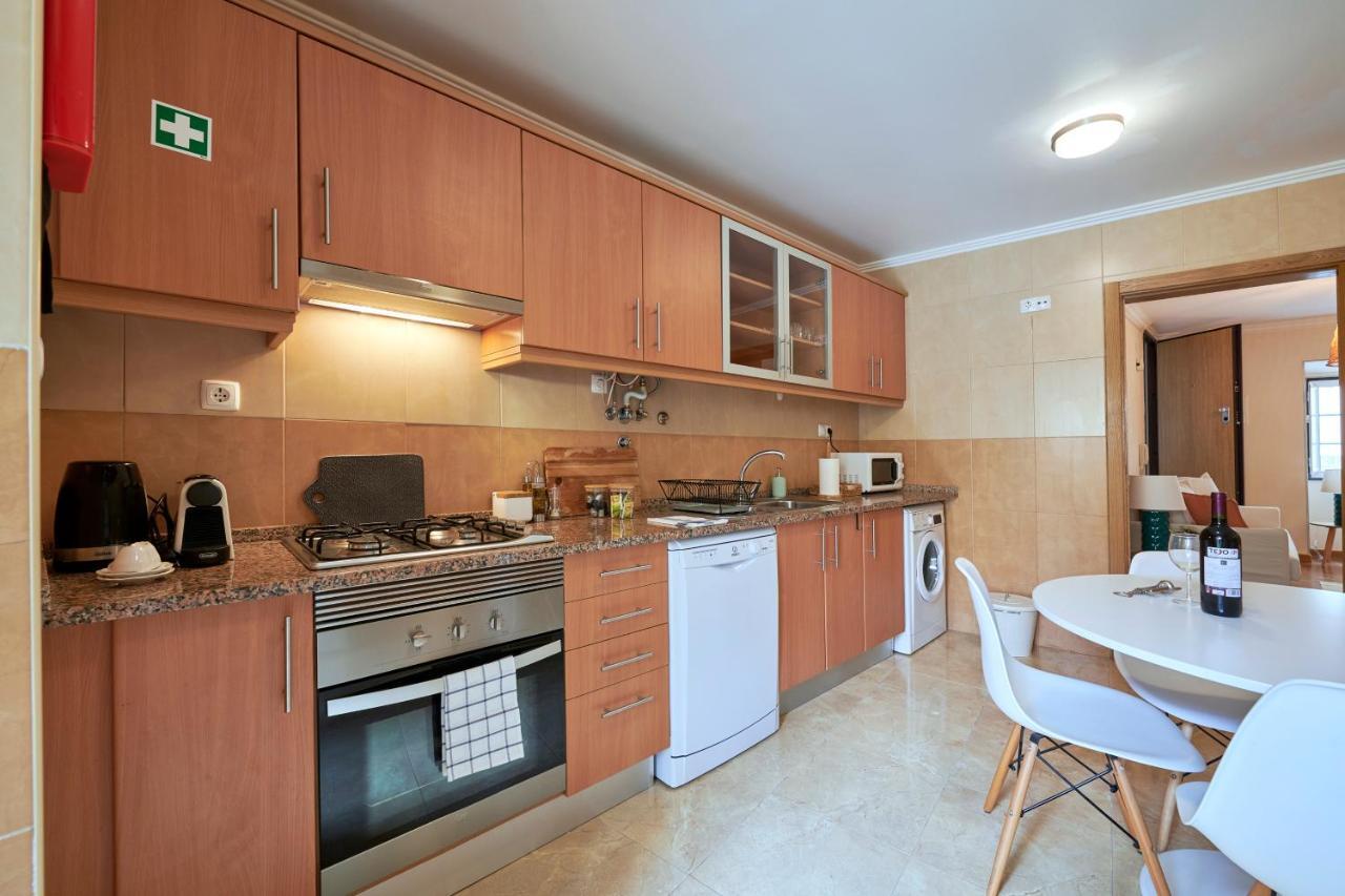 Spacious And Renovated Apartment With Amazing Patio, By Timecooler Lisboa Eksteriør billede