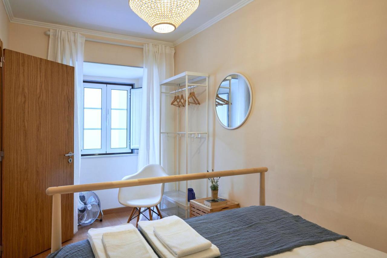 Spacious And Renovated Apartment With Amazing Patio, By Timecooler Lisboa Eksteriør billede