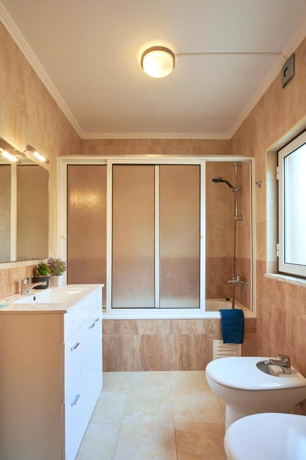 Spacious And Renovated Apartment With Amazing Patio, By Timecooler Lisboa Eksteriør billede